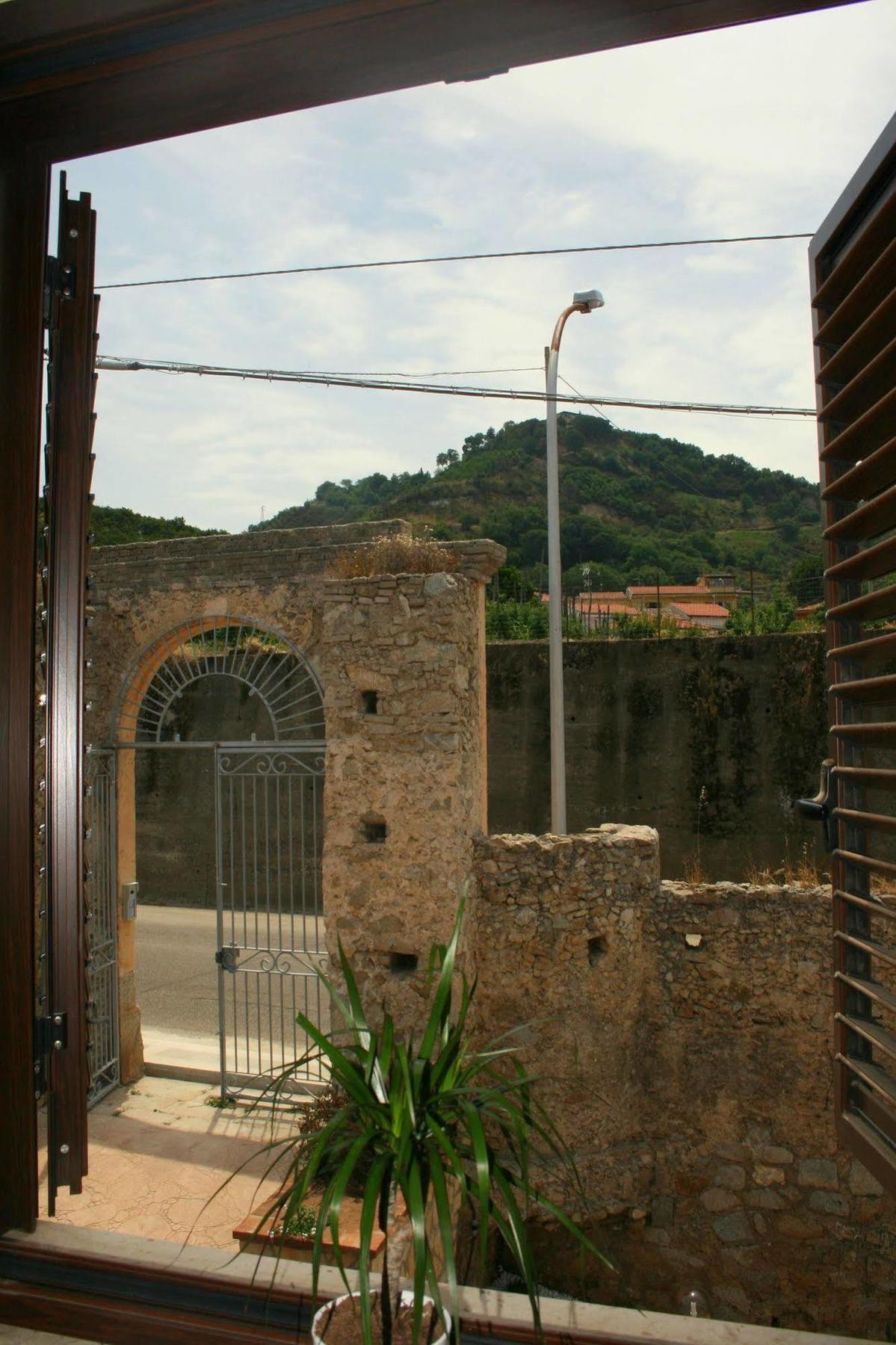 Appartamenti Porta Antica Di Tropea Exterior photo
